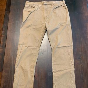 Classic Fit khaki pants 36x32